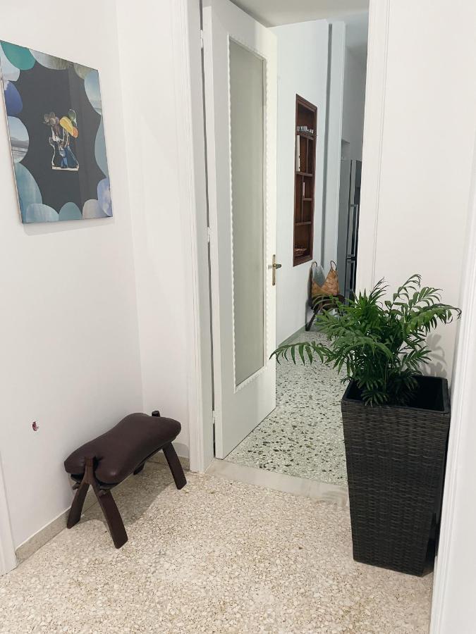 Olive Apartment Renovated 2022 ピレウス エクステリア 写真